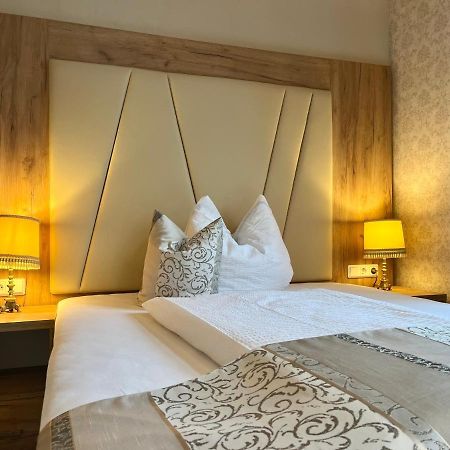 Hotel Stadtvilla Laux Merzig Ngoại thất bức ảnh